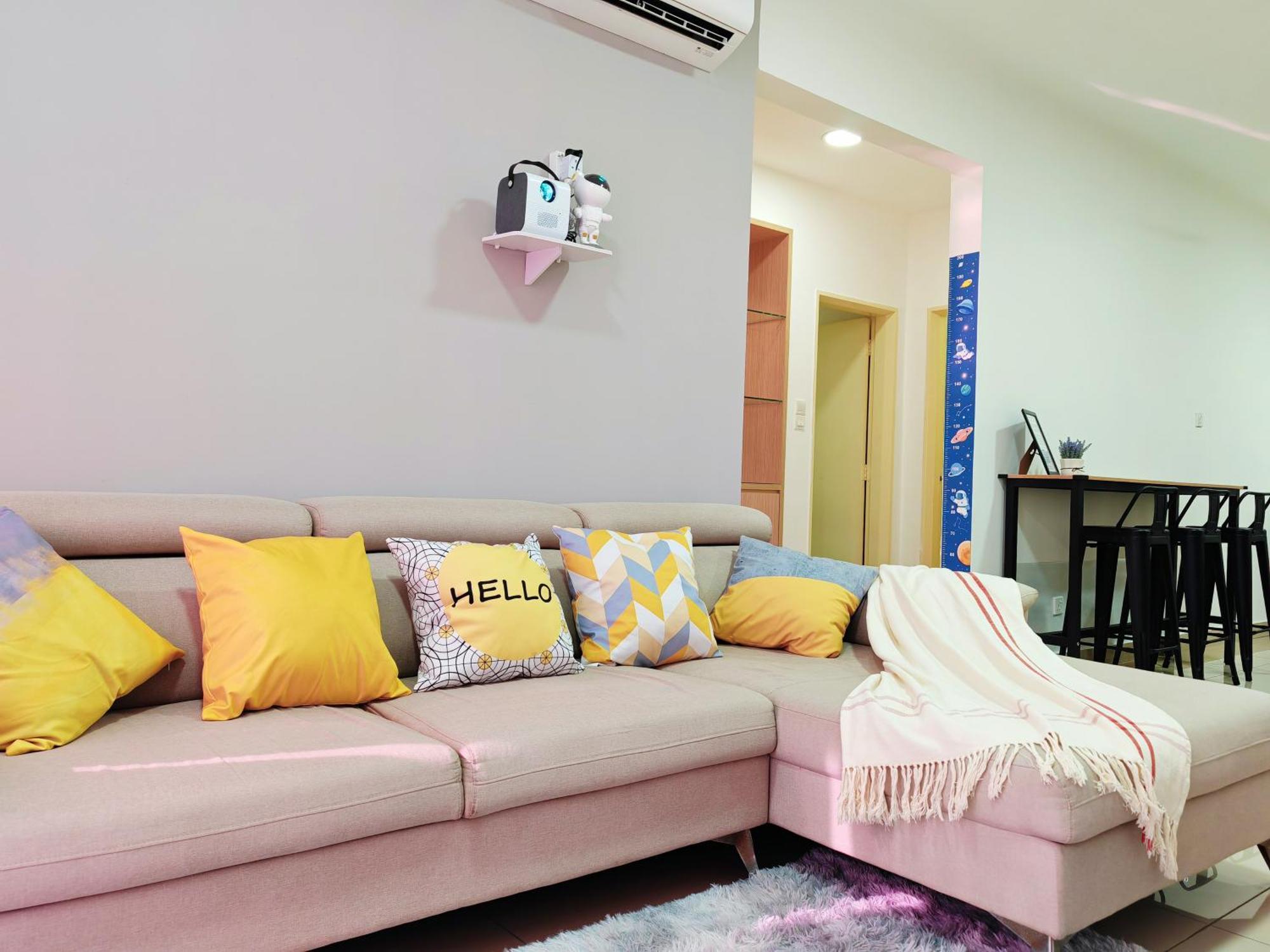 Space Themed Klcc View @ 6-8 Pax Apartment Kuala Lumpur